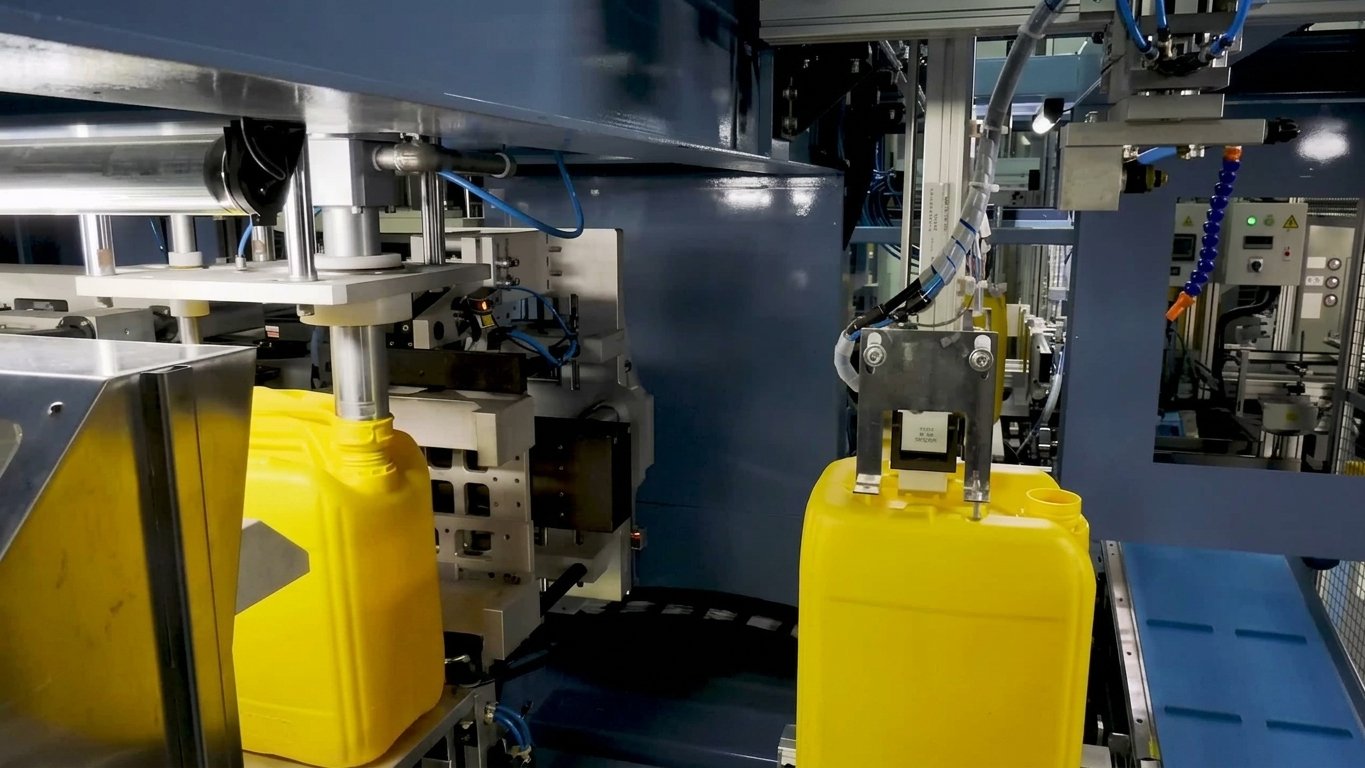 SW-2S30L jerrycan blow molding machine large 20L 30L drum model Sailwin