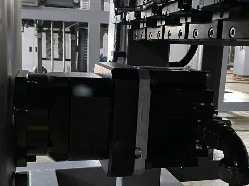 servo stretch rod drive fully automatic PET blow molding machine Sailwin