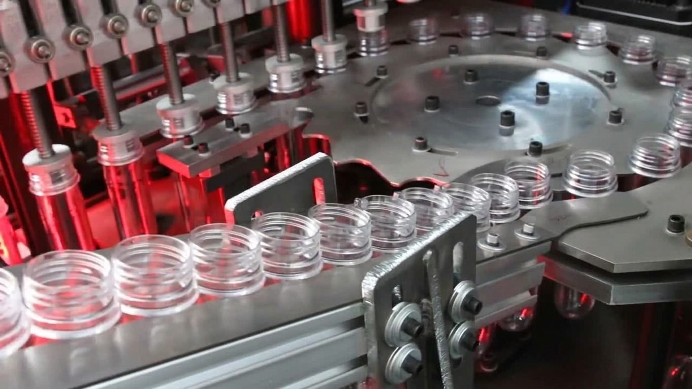 PET edible oil bottle blow molding machine rotary star wheel preform transfer detail Sailwin