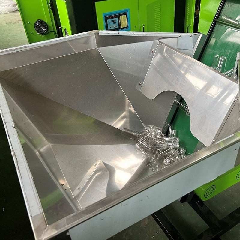 Stainless Steel Preform Storage Hopper Stainless steel preform storage hopper for automatic elevator and feeding system in PET blow molding line — Sailwin